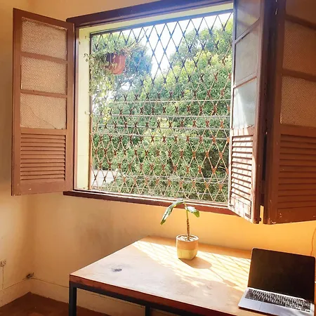 Quarto Casal Com Janela Casa Caramel Belo Horizonte Exterior photo