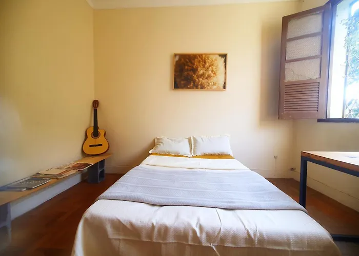 Quarto Casal Com Janela Casa Caramel
